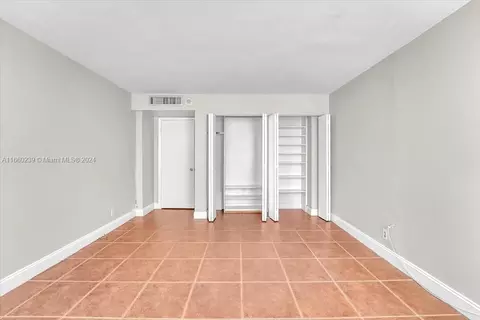 Undisclosed, Key Biscayne, FL 33149 photo 15
