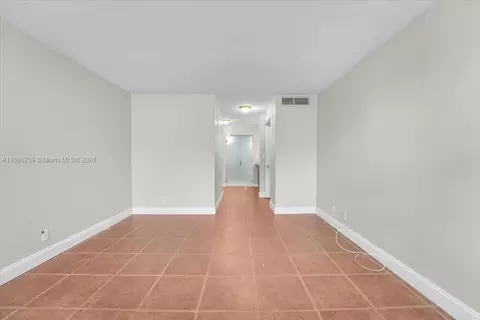 Undisclosed, Key Biscayne, FL 33149 photo 12