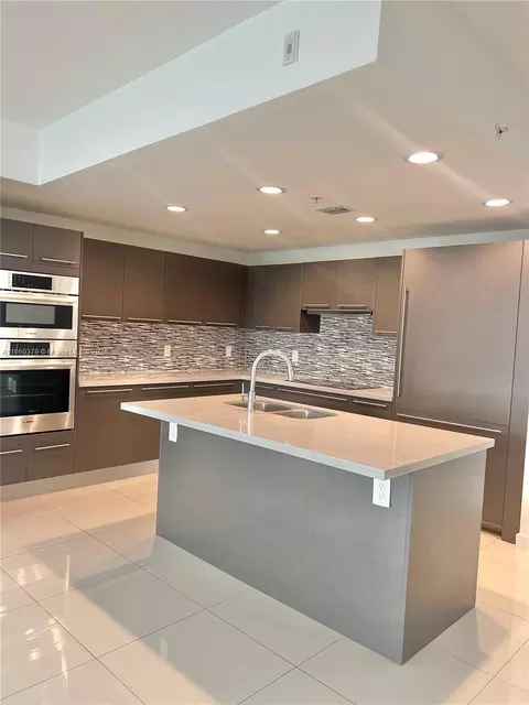 7751 NW 107th Ave #714, Doral, FL 33178