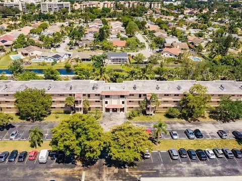 3900 NW 76th Ave #205, Sunrise, FL 33351
