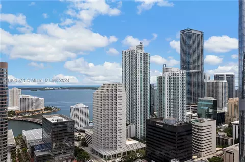 68 SE 6 St #3102, Miami, FL 33131