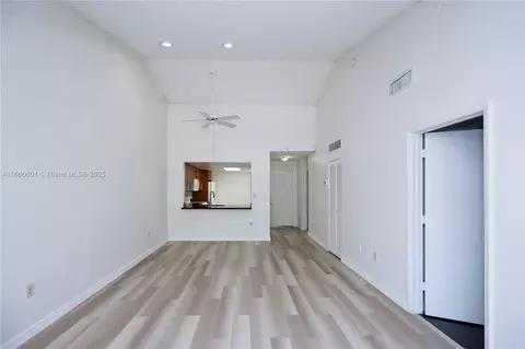 446 SW 113th Way #446, Pembroke Pines, FL 33025