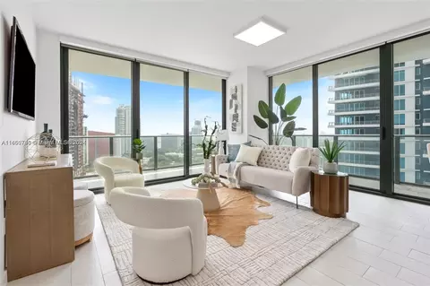 1300 S Miami Ave #2206, Miami, FL 33130