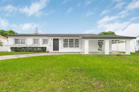 10350 SW 44th St, Miami, FL 33165