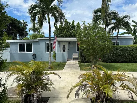 9801 SW 54th St, Miami, FL 33165