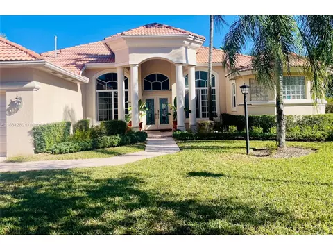 2099 NW 127th Ave, Pembroke Pines, FL 33028