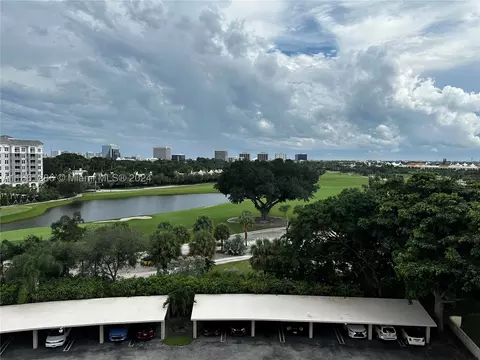 2425 Presidential Way #704, West Palm Beach, FL 33401