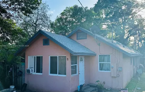 1345 NE 5th Ter, Fort Lauderdale, FL 33304