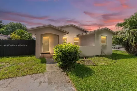 3590 NW 181st St, Miami Gardens, FL 33056