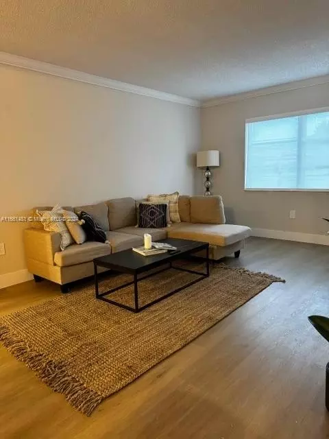 344 Meridian Ave #2D, Miami Beach, FL 33139