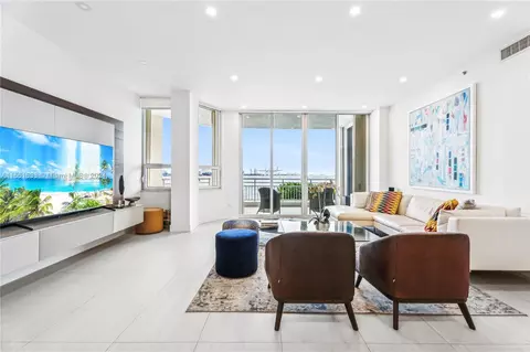 808 Brickell Key Dr #201, Miami, FL 33131
