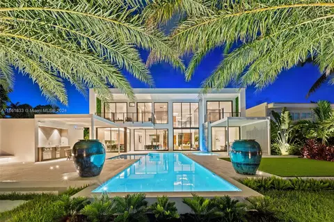 1155 N Shore Dr, Miami Beach, FL 33141