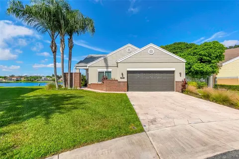 1110 SW 87th Ave, Pembroke Pines, FL 33025