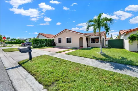 1552 SW 137th Ct, Miami, FL 33184
