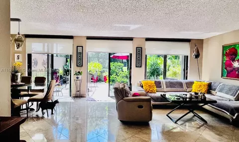 3735 Alcantara Ave #E-81, Doral, FL 33178