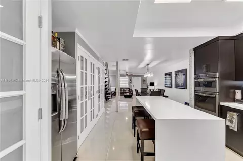 2200 Monroe St #17, Hollywood, FL 33020