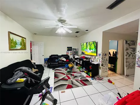 491 E 39th St, Hialeah, FL 33013 photo 10