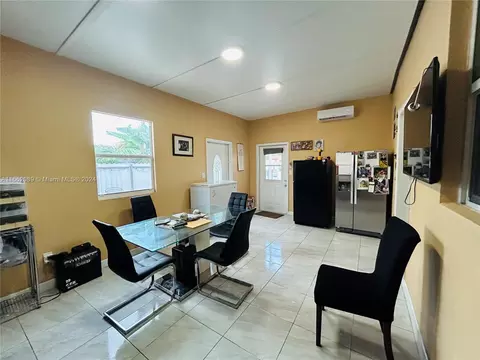 491 E 39th St, Hialeah, FL 33013 photo 4