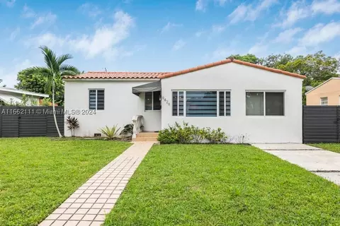 6426 SW 13th St, West Miami, FL 33144
