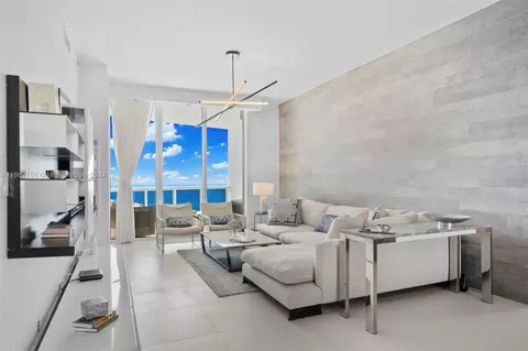16001 Collins Ave #2706, Sunny Isles Beach, FL 33160