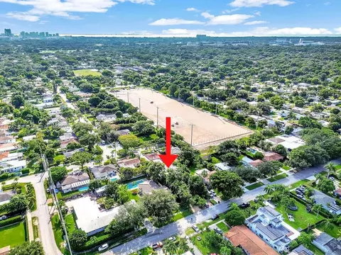 4233 SW 60th Pl, Miami, FL 33155