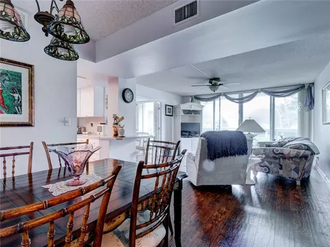 3221 Sabal Palm Mnr #105, Hollywood, FL 33024