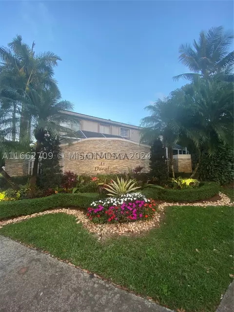 5728 NW 113th Ave, Doral, FL 33178