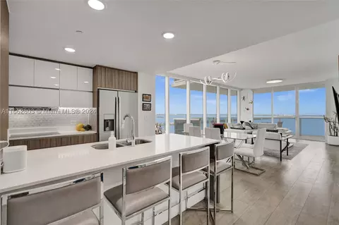 600 NE 27th St #2901, Miami, FL 33137