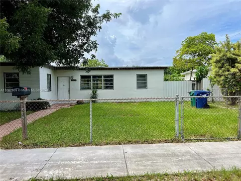 2870 SW 76th Ave, Miami, FL 33155