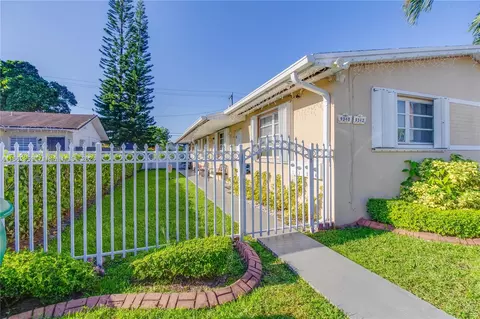 9340 SW 36th St, Miami, FL 33165