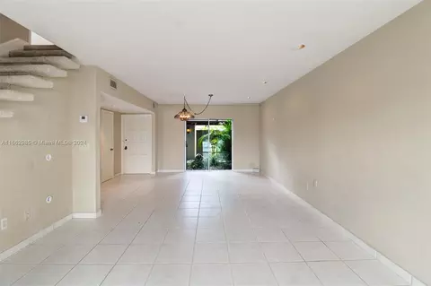 Living - 7238 Jacaranda Ln, Miami Lakes, FL 33014 photo 3 of 4