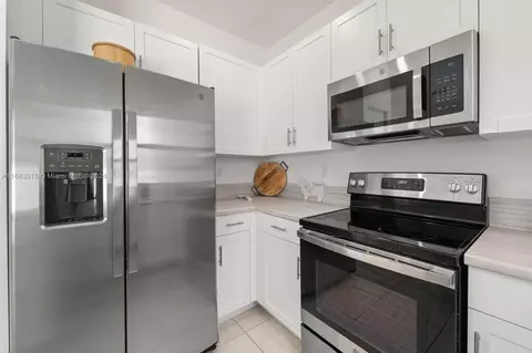 Kitchen - 10938 W 33rd Ct, Hialeah, FL 33018 photo 1 of 1