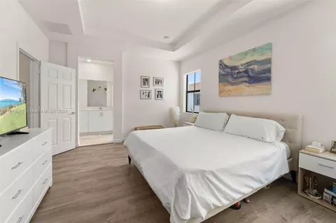 Bedroom - 10938 W 33rd Ct, Hialeah, FL 33018 photo 2 of 3