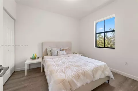Bedroom - 10938 W 33rd Ct, Hialeah, FL 33018 photo 3 of 3