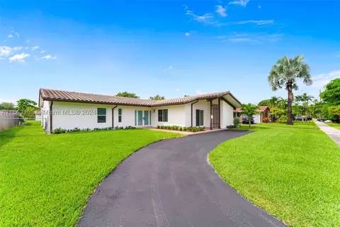 9720 SW 189th St, Cutler Bay, FL 33157