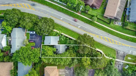 7445 Tam Oshanter Blvd, North Lauderdale, FL 33068