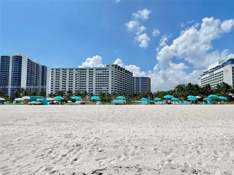 2899 Collins Ave #1422, Miami Beach, FL 33140