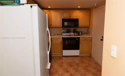 9511 Collins Ave #408, Surfside, FL 33154 photo 21