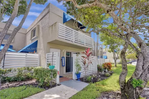 520 NW 97th Ave #520, Plantation, FL 33324