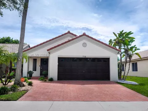 718 San Remo Dr, Weston, FL 33326