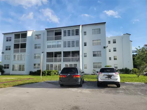 2800 Somerset Dr #314J, Lauderdale Lakes, FL 33311