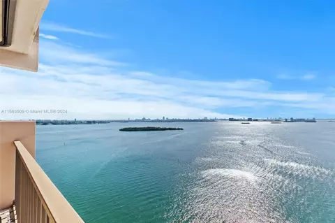 1800 NE 114th St #2204, Miami, FL 33181