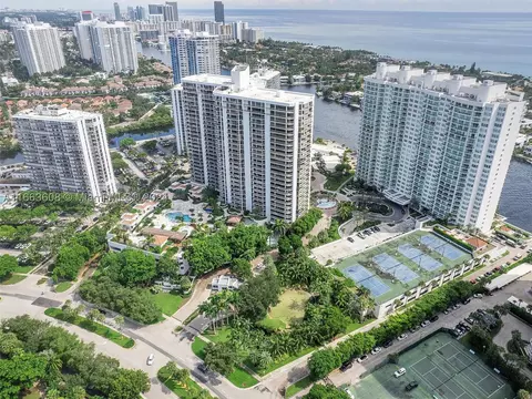 20281 E Country Club Dr #506, Aventura, FL 33180