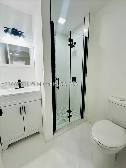 10621 NW 5th Ave, Miami, FL 33150