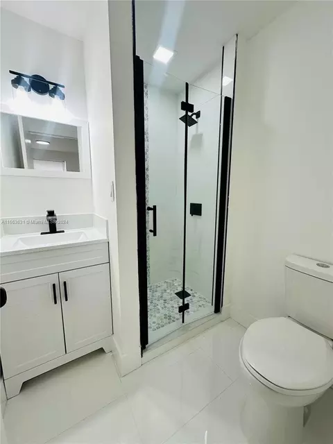10621 NW 5th Ave, Miami, FL 33150