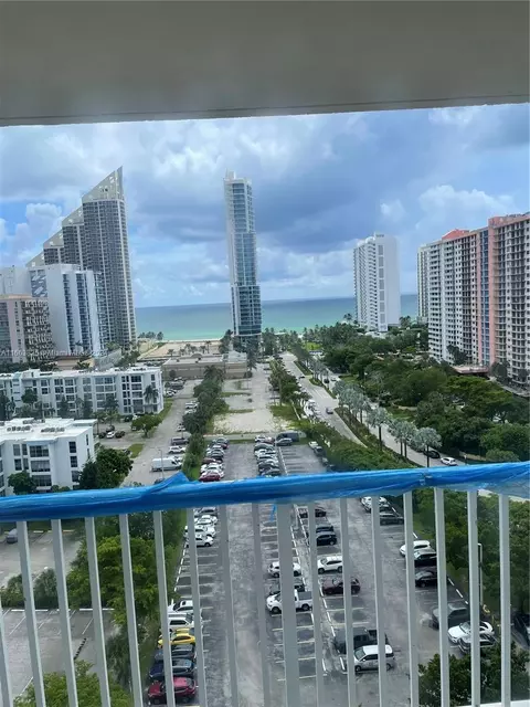 231 174th St #1618, Sunny Isles Beach, FL 33160