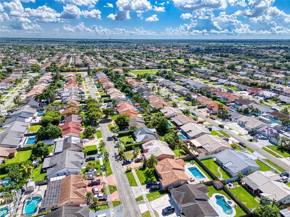 View/Area - 14832 SW 173rd St, Miami, FL 33187 photo 13 of 23