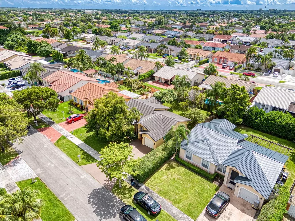 View/Area - 14832 SW 173rd St, Miami, FL 33187 photo 17 of 23