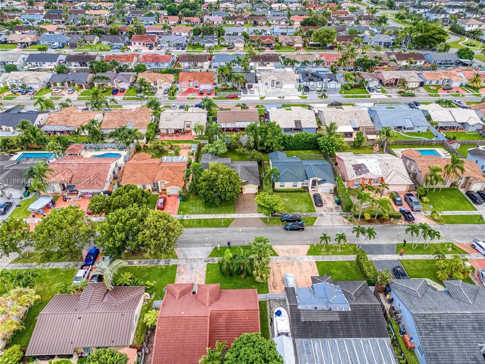 View/Area - 14832 SW 173rd St, Miami, FL 33187 photo 21 of 23