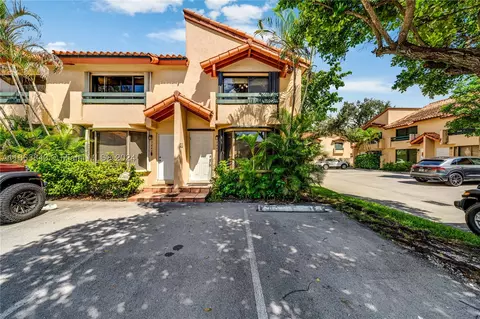 7840 SW 102nd Ln, Miami, FL 33156